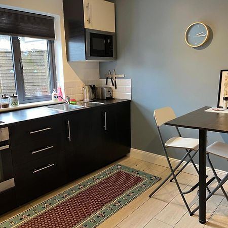 Woodquay Mews Apartment Голуей Екстериор снимка